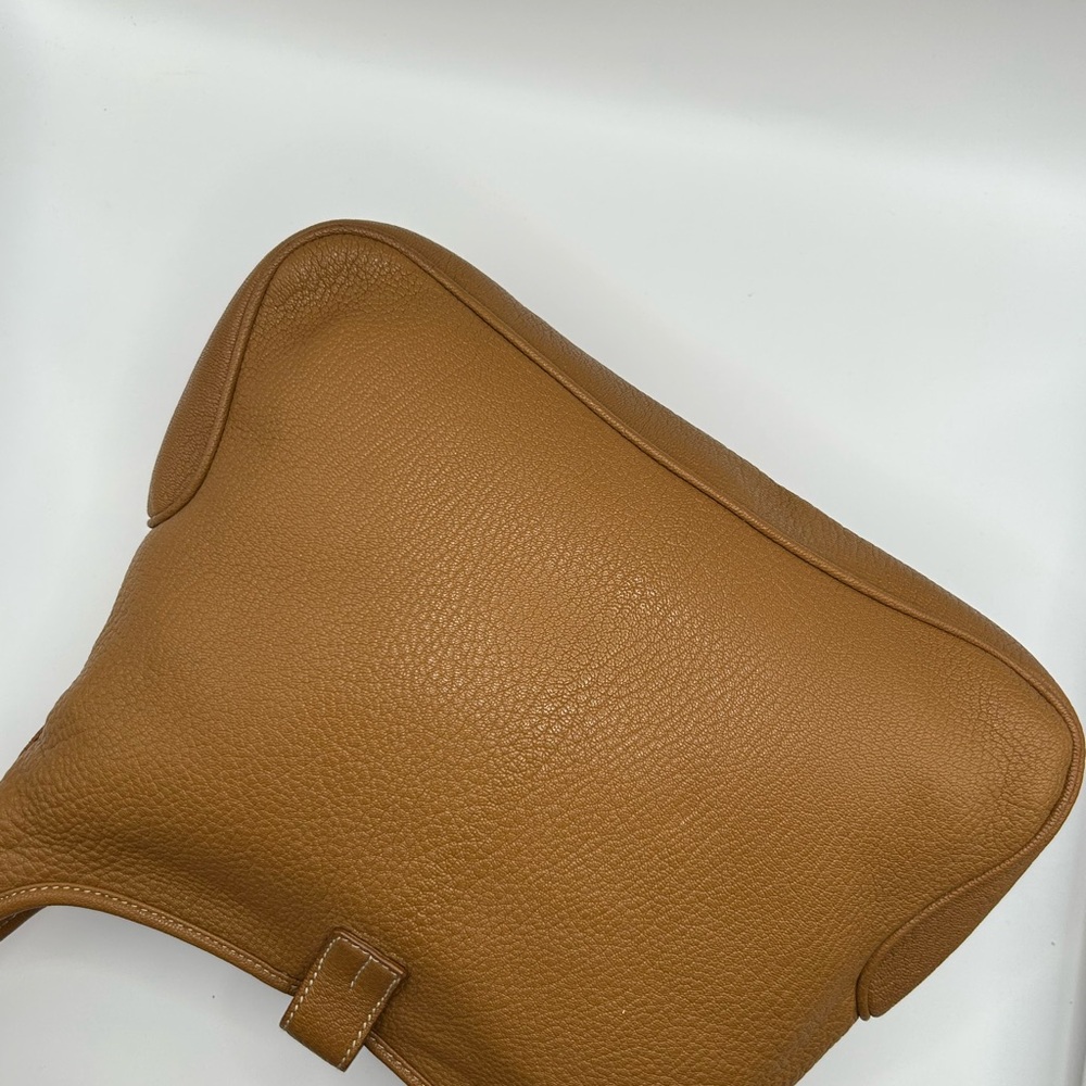 Salvatore Ferragamo Leather Shoulder Bag with Silver Buckle - Picture 5 of 15